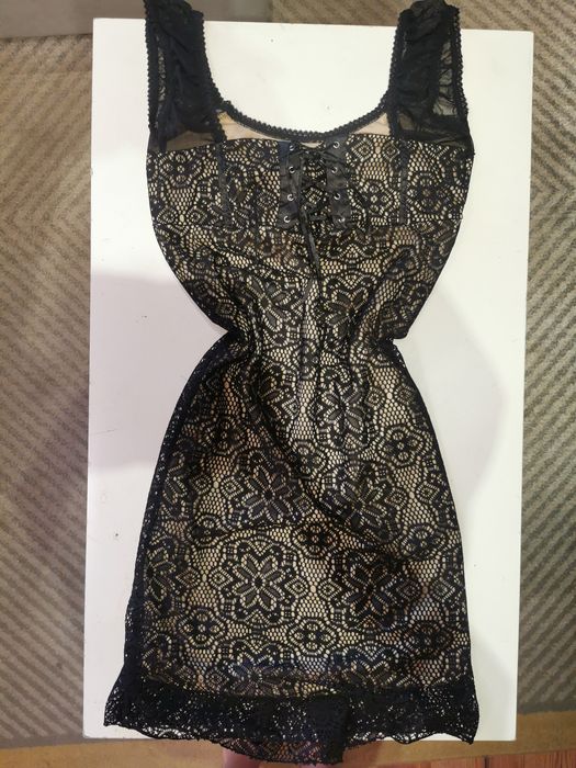 Sukienka koronkowa L/ xl