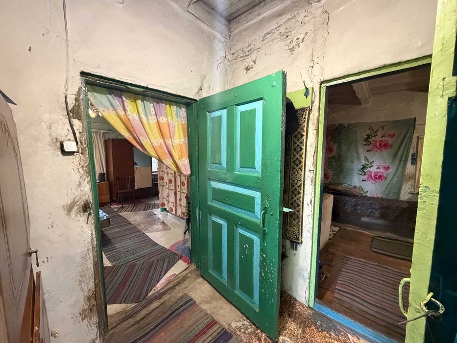 Продається бюджетний будинок в селі Жоравка