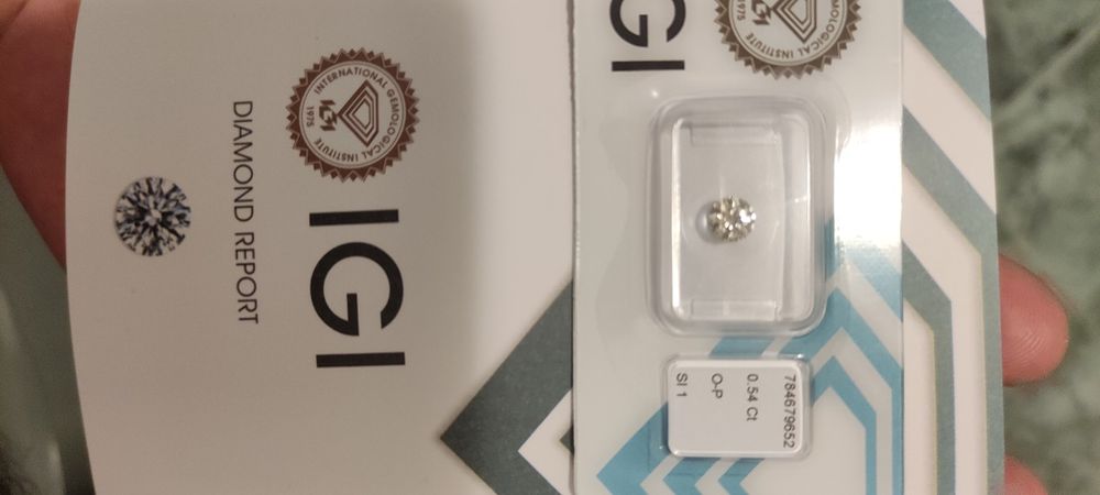 Diamante natural de 0.54 ct