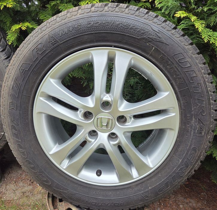 Felgi Oryginał Honda HR-V 6,5Jx17 ET40 5x114,3 opony zima 225/65R17
