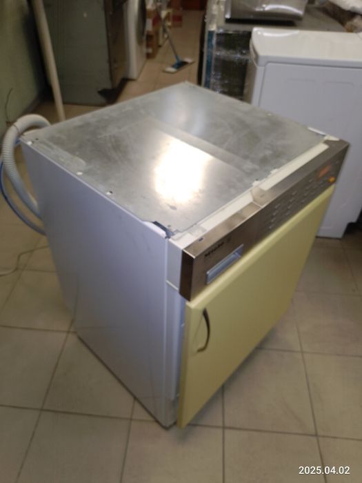 Встраиваемая стиральная машина MIELE. Модель W 2659 б/у, Германия