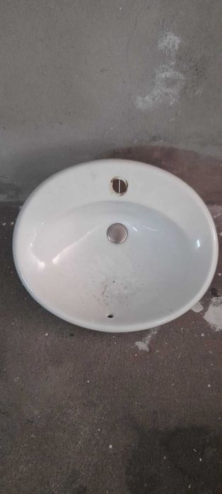 Vendo lavatório Roca