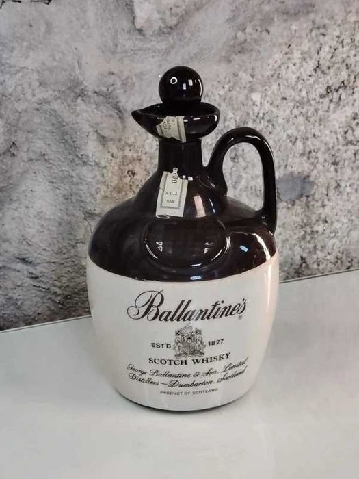 Garrafa de Coleção Ballantine’s Scotch Whisky  ENVIO GRATIS