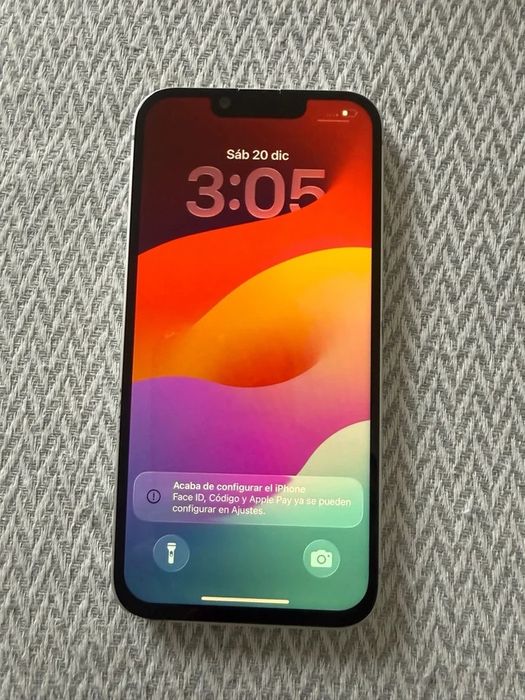 Apple iPhone 16e 128GB Branco