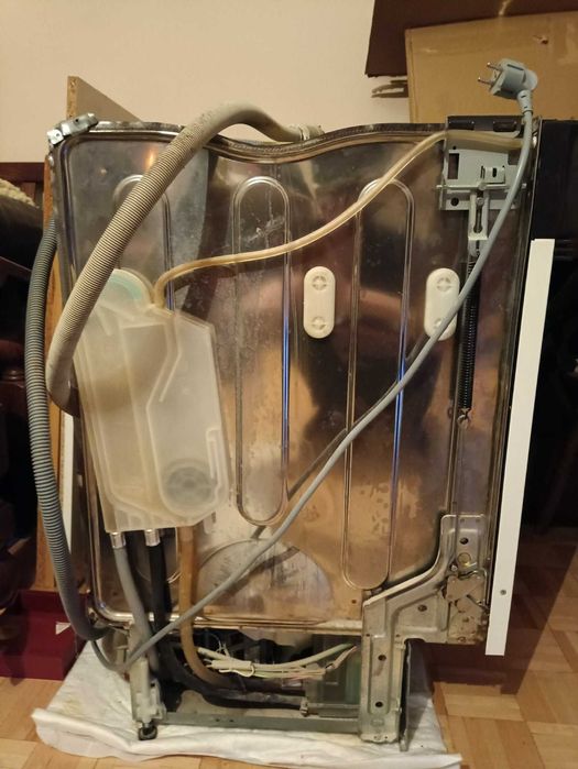 Zmywarka Zanussi do zabudowy 45 cm – sprawna