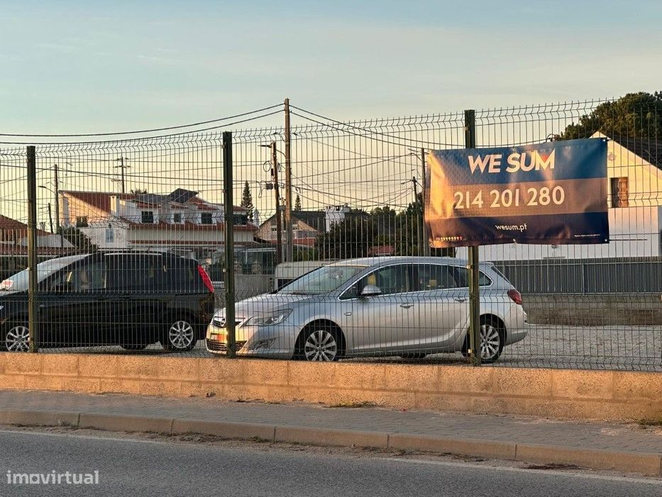 Terreno para Venda em Fernão Ferro, Seixal
