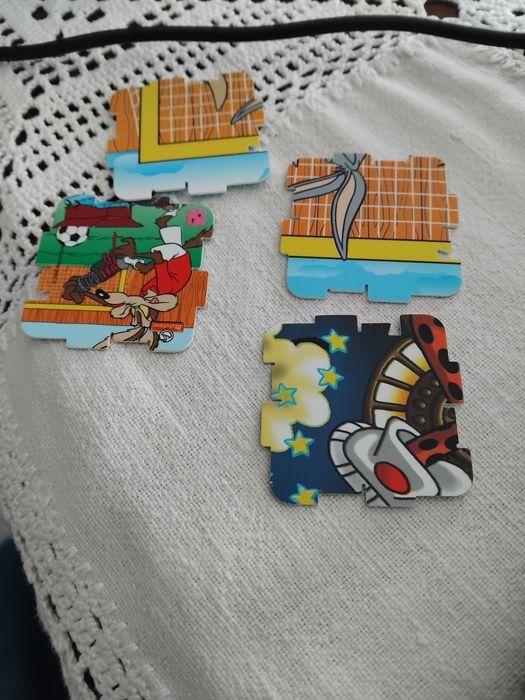 Cromos looney tunes matutano