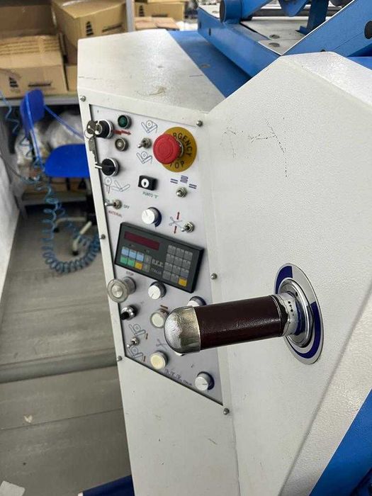 Carro de Estender Malha/Tecidos c/ Serra de Fita | Têxtil Industrial