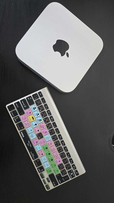 Mac Mini M1 16Gb /256Gb + Magic Keyboard + Hdd 4Tb