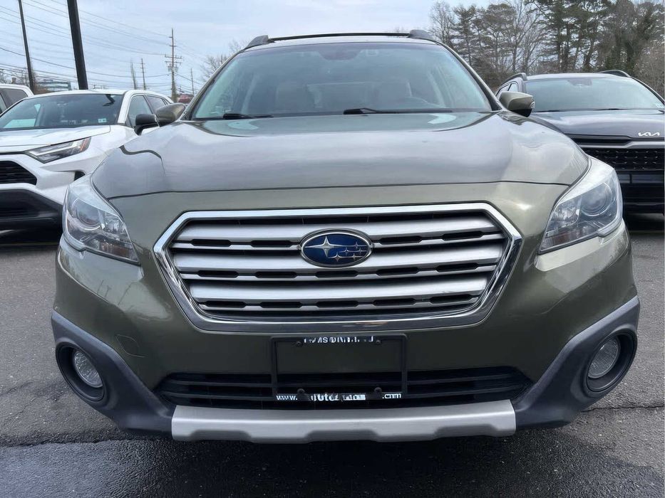 Subaru Outback Limited      2017