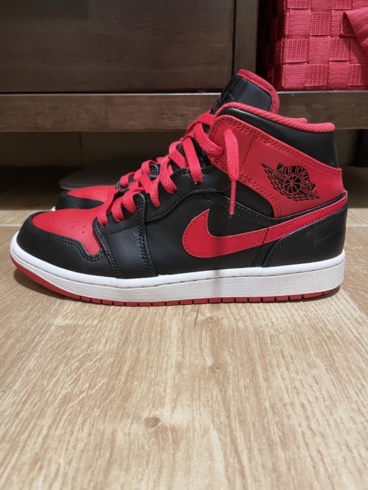 Air Jordan 1 Mid “Alternate Bred”