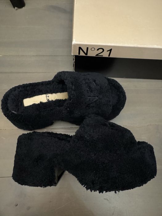 Нові босоніжки n21 оригинал 37 розмір