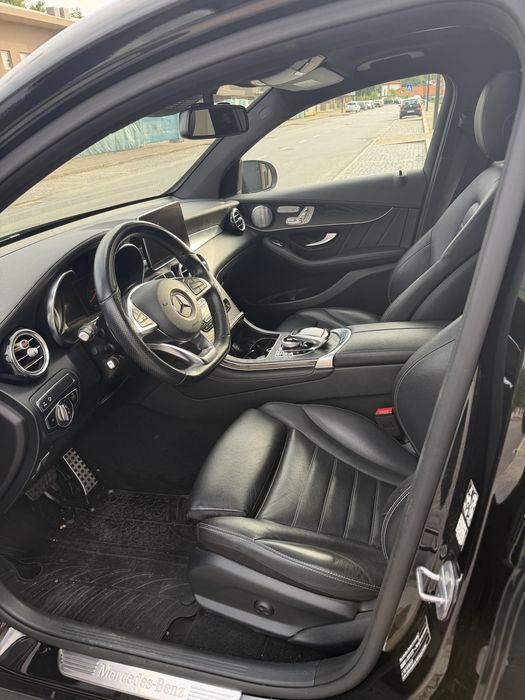 Mercedes benz glc 220 amg