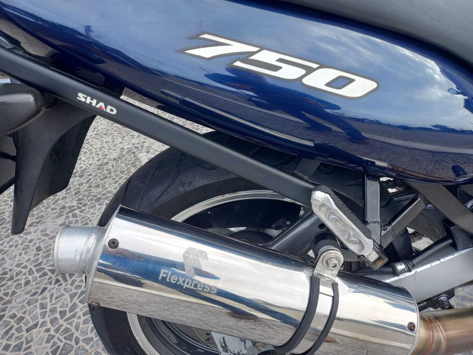 Suzuki GSX-750F 35cvs