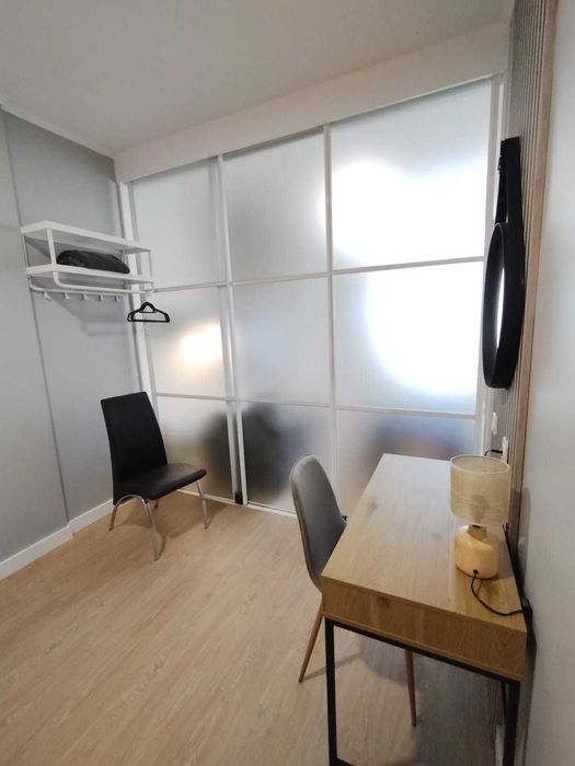 Apartamento a 50 metros da Praia. Piscina e Estacionamento.