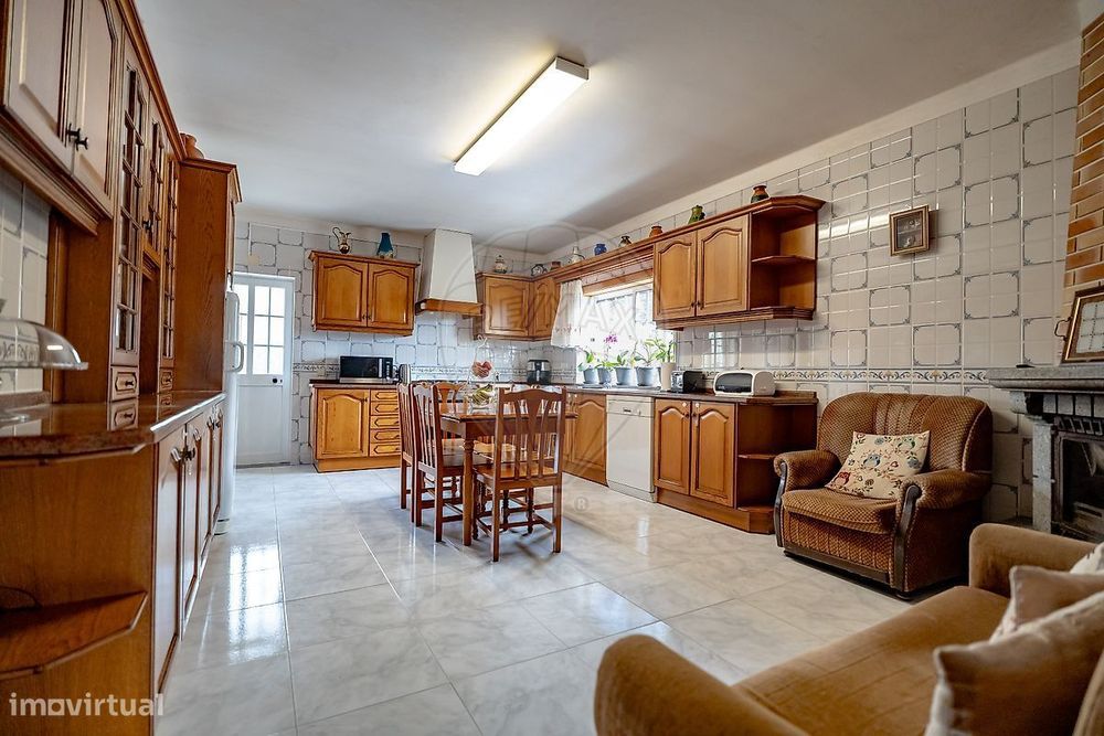 Moradia T6 para venda