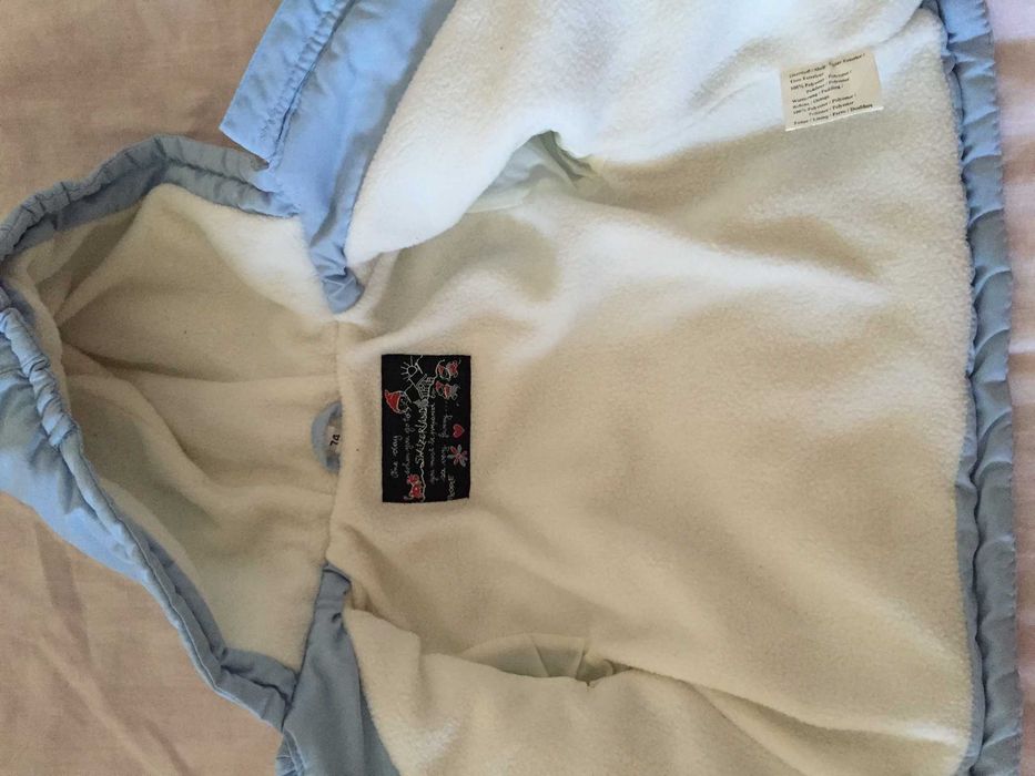 Демисезонная куртка, состояние новой, рост 74+шапка в подарок