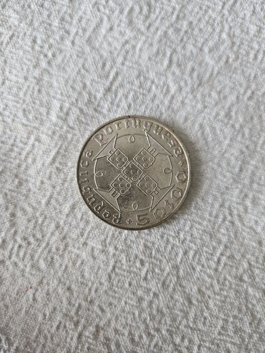 Moeda de 50 escudos STP