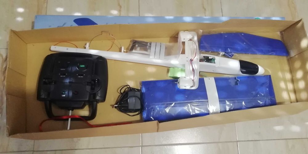 Avião planador Tornado R/c