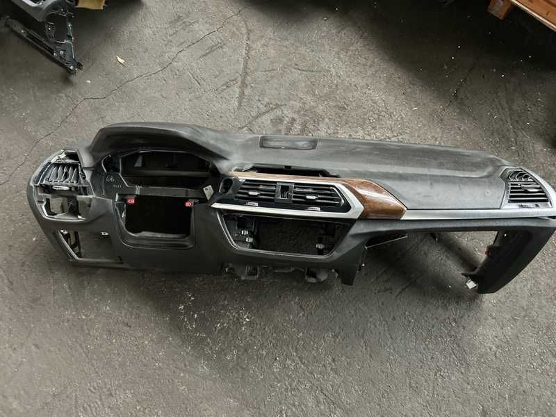 Торпедо із подушкою безпеки BMW X3 G01