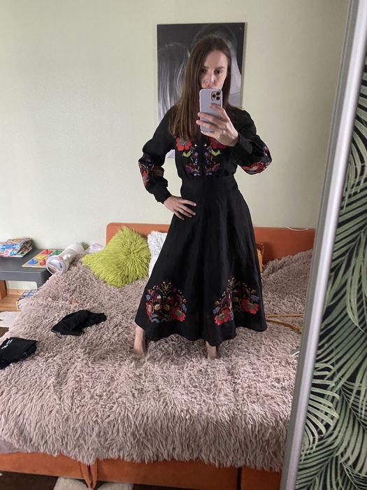 Сукня лляна з вишивкою