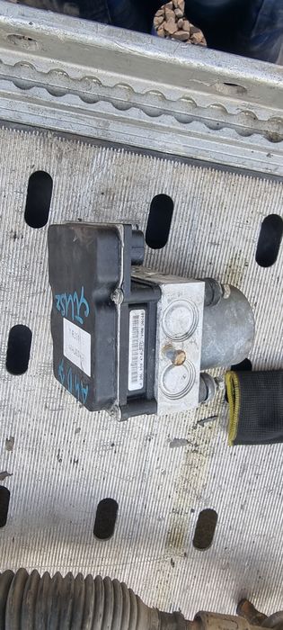 Audi a4 b7 pompa abs 517BT