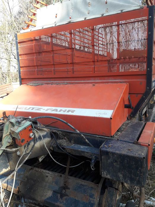 Przyczepa samozbierająca deutz fahr F570