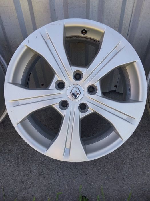 Felgi 17 Renault 5x114,3 7x17 et49 66,6