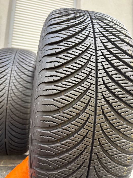 4szt całoroczne 215/55R17 GoodYear 7,5mm 2023r bdb stan! 4S165 gwar