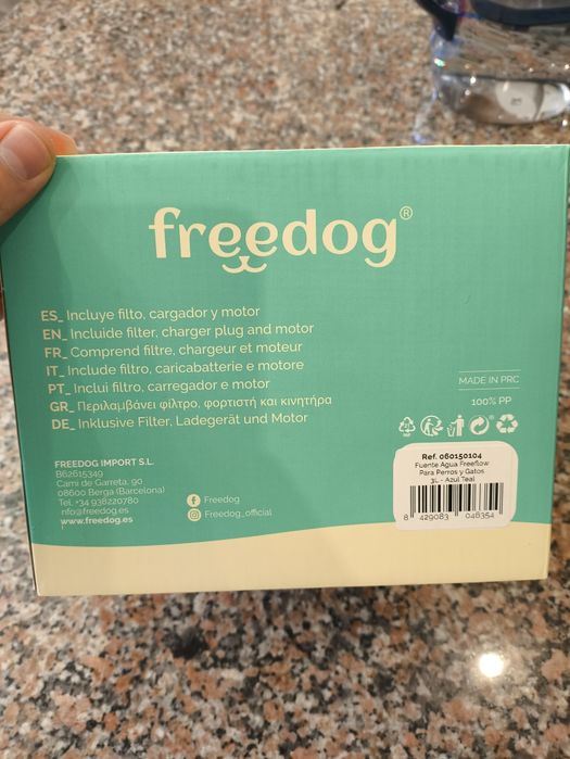 Fonte automática para gatos
