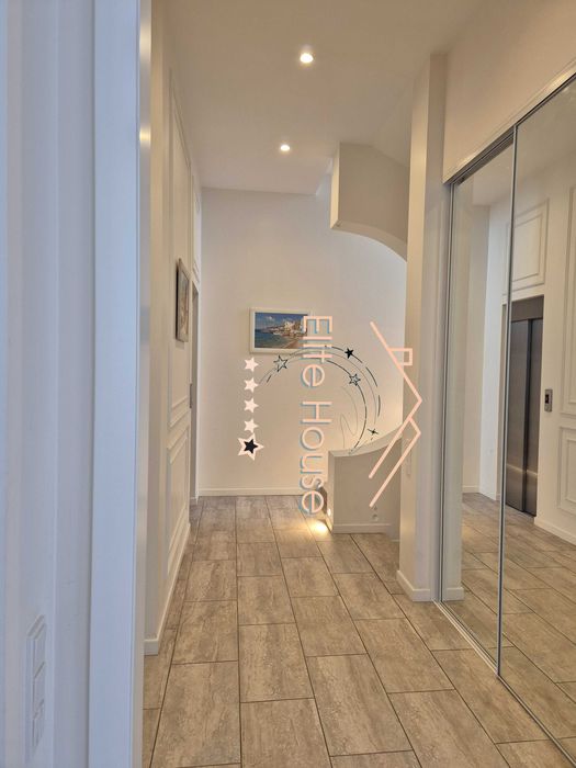 Без % Продам будинок Печерськ Лубенська ліфт тераса гараж світло завжд