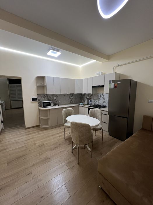 Продаж квартири у центрі.