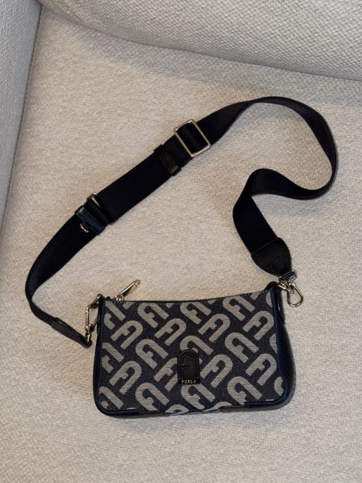 сумка Furla в дуже гарному стані