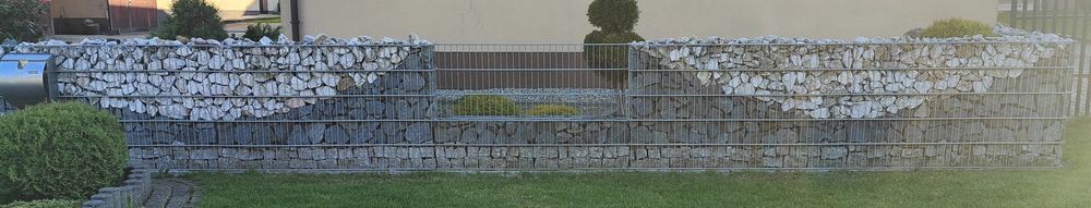 Ogrodzenie płot gabionowy używany z kamieniami
