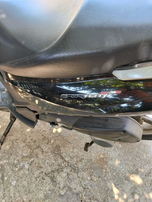 Vender mota Aprilia sportcity 300