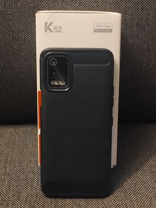 Telefon.  LG K52