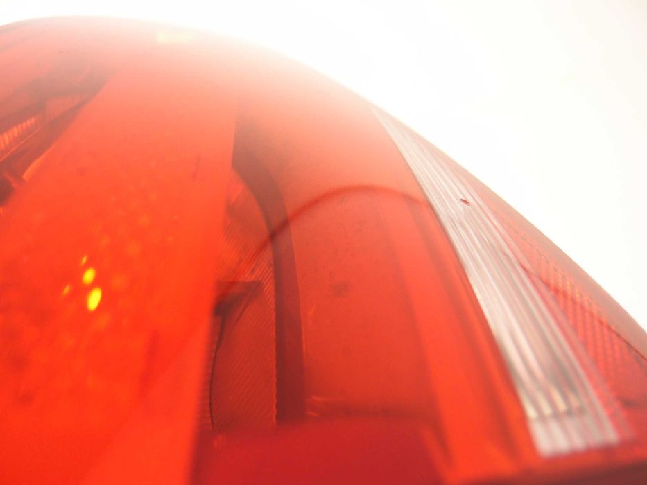 Lampa tylna lewa z klapy bagażnika Audi A4 B8 2008r.