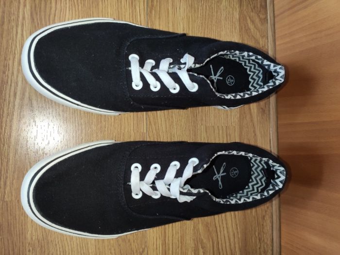 Sapatilhas Novas - Tamanho 42