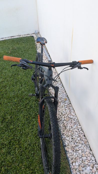 Bicicleta BTT Cube Reaction