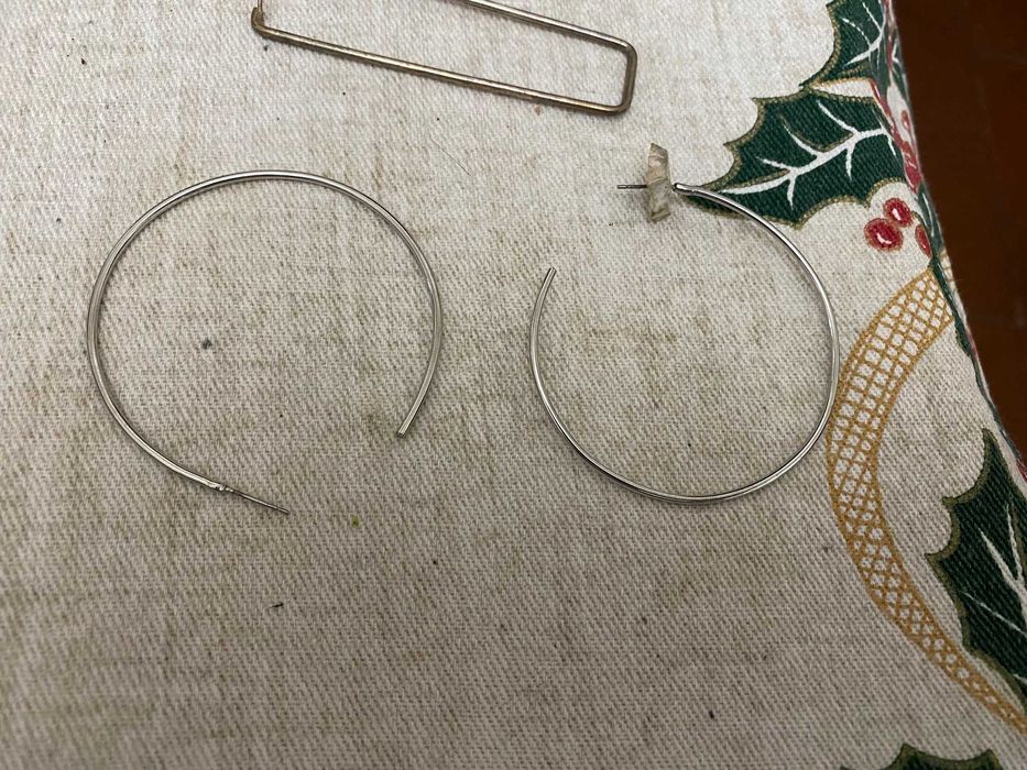 argolas prateadas tamanho medio