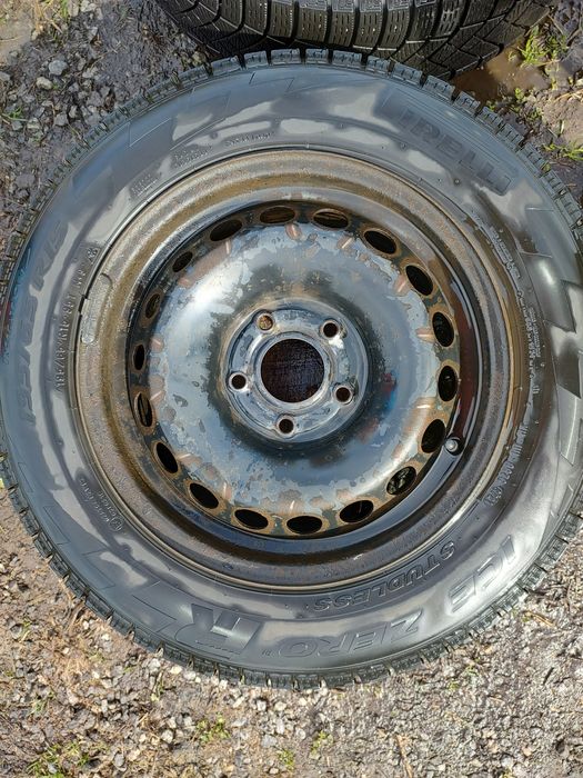 Резина Pirelli ICE ZERO 195/65 R15