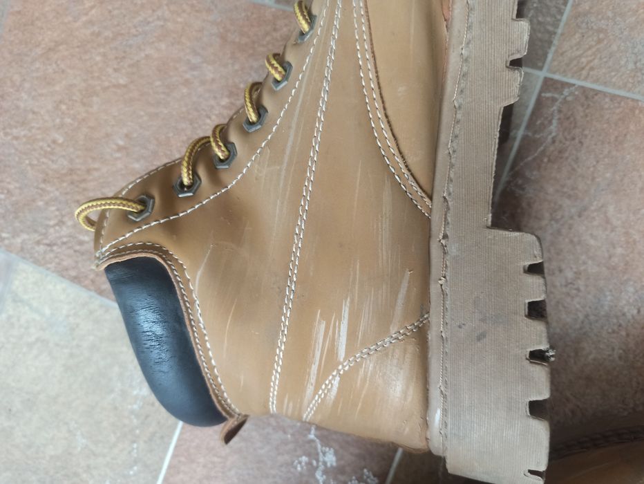 Черевики / ботінки