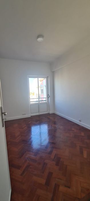Excelente t4  120m2 ideal para estudantes