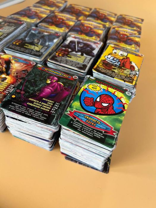 Бустерные карточки человек паук герои и злодеи коллекционные spider