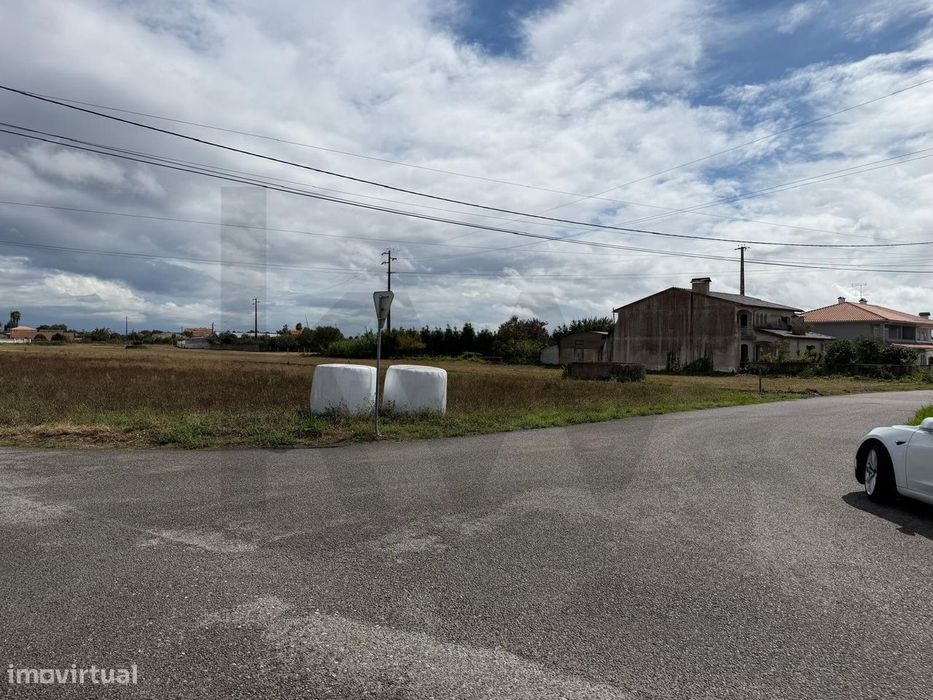 Terreno Urbanizável com 2 Frentes em Aradas, Aveiro