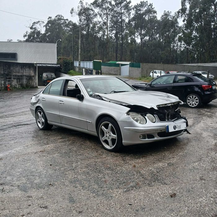 Mercedes E320 3.2CDI de 2005 - Peças Usadas