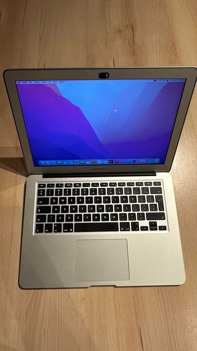 Apple MacBook Air 13" 2017 | 8 GB RAM | 128 GB SSD | Stan bardzo dobry