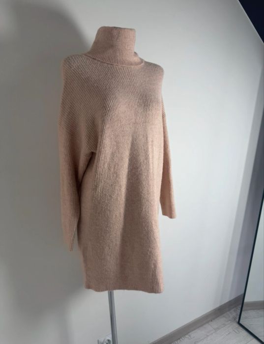 Amisu sukienka damska swetrowa golf oversize miękka casual pudrowy róż rozmiar S