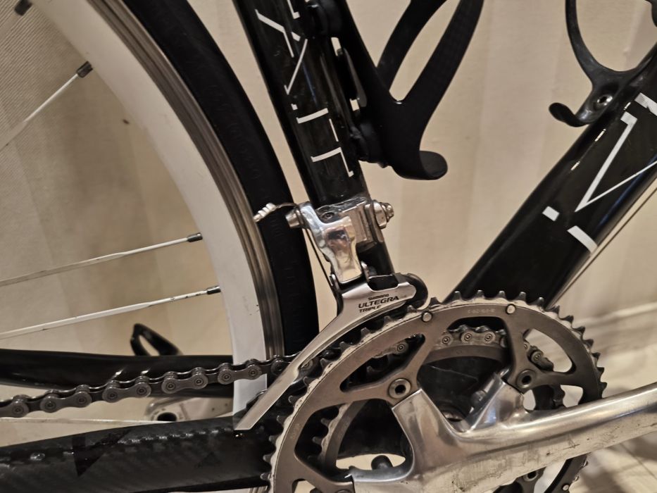Шосейний карбоновий велосипед Kuota Kharma