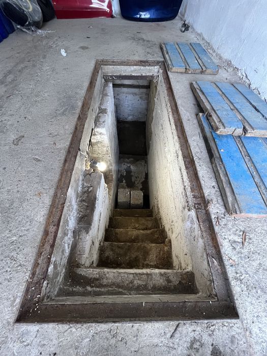 Продам гараж стрий